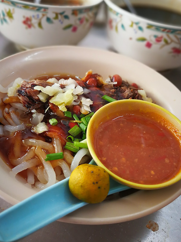 クルアン名物のビーフヌードル（海南牛肉麺）　Old Pasar Beef Noodles ＠ Kluang Johor 老巴刹牛腩粉