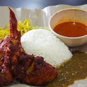 スパイシーな鶏の唐揚げ定食　Kejora Ayam Goreng Berempah