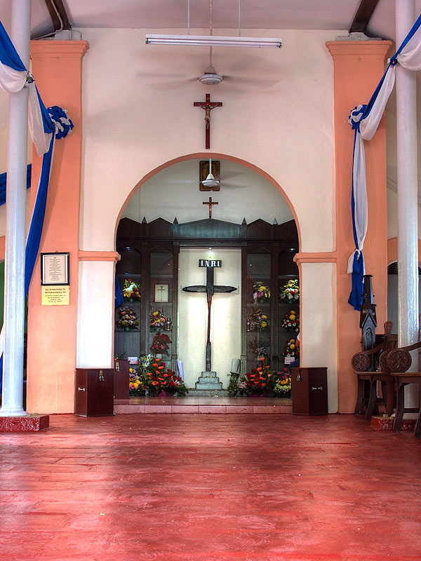 Santa Cruz church（サンタクルーズ教会）に伝わる受難の十字架伝説
