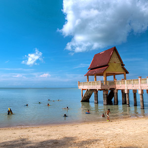 比較的美しい海浜公園　タンジュン・ビダーラ（Tanjung Bidara）