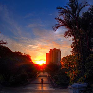 マラッカ王宮博物館の庭園からみた日の出　Dawn in the Melaka Sultanate Palace Garden