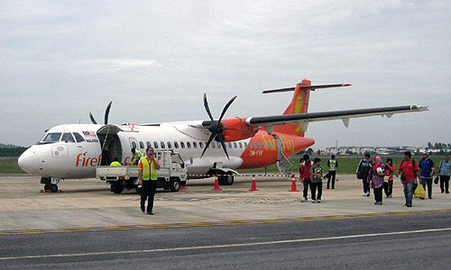 マラッカ空港に到着したFireFly社の機体