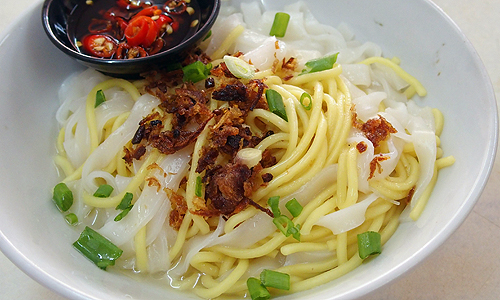 フィッシュボールヌードル（Fishball noodle）ヒーキャオミー（魚鮫麺）